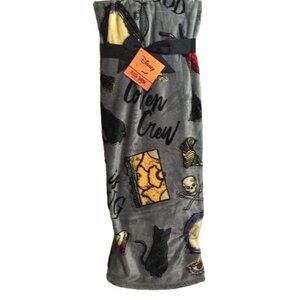 Disney HOCUS POCUS Coven Crew Plush Throw Blanket 50" x 70"